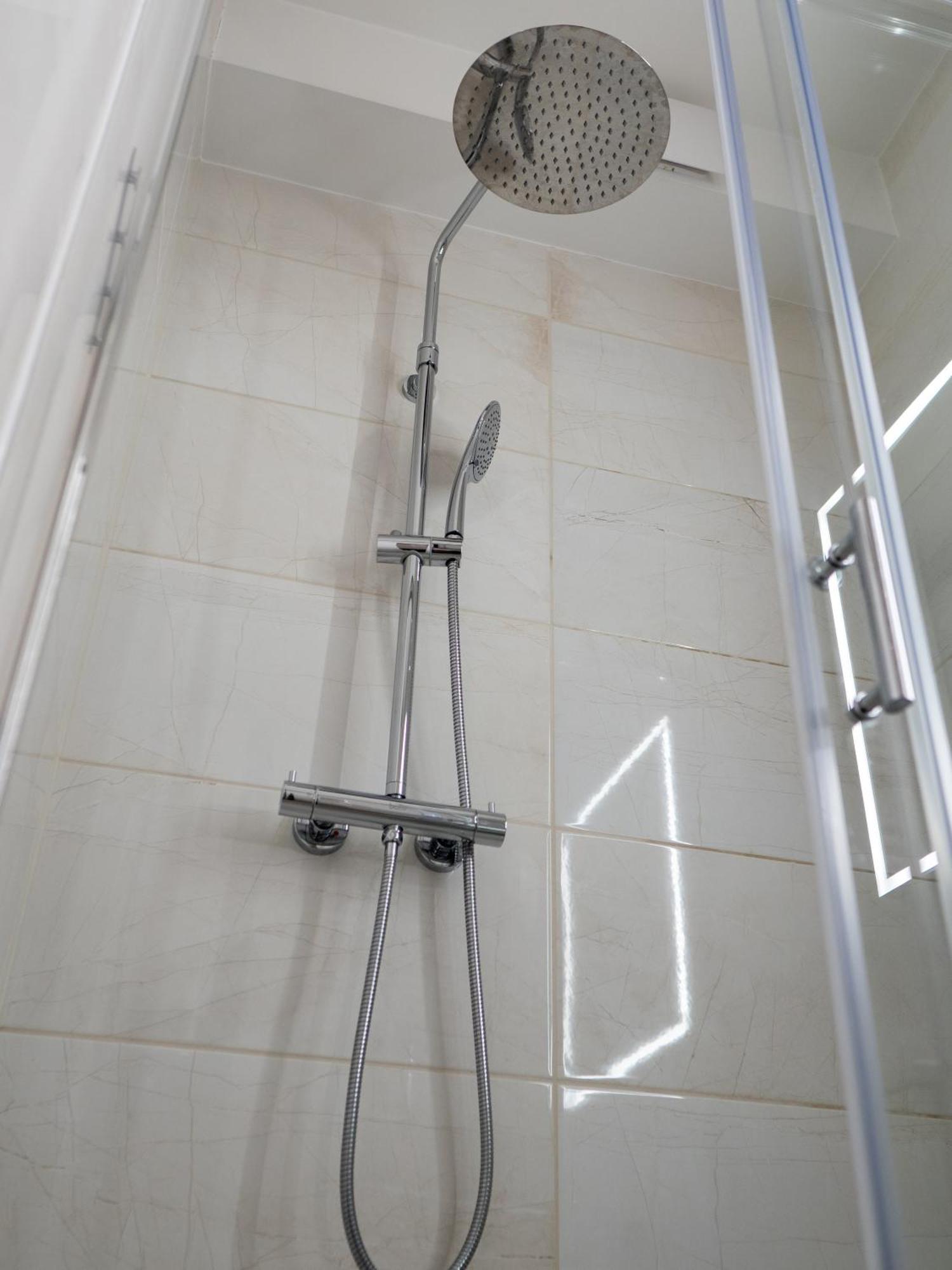 Apartament Classic Comfort Aleja Nmp 8 - Free Parking Çestohova Dış mekan fotoğraf